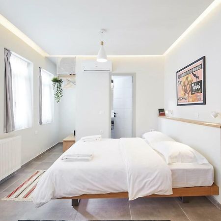 Stay in a hip decorated studio near Acropolis! Atene Esterno foto