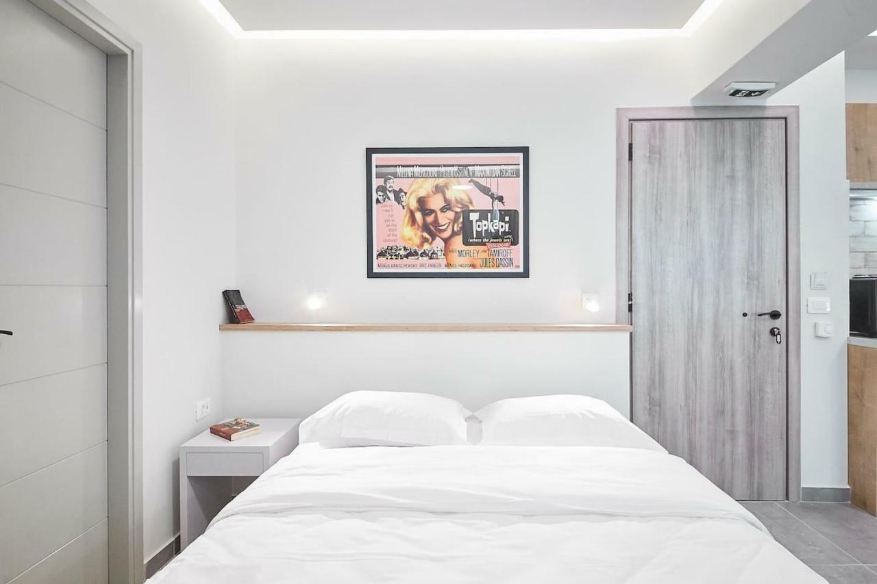 Stay in a hip decorated studio near Acropolis! Atene Esterno foto